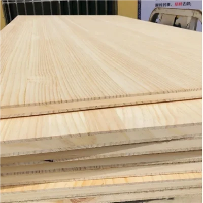 Papan kayu pepejal pain